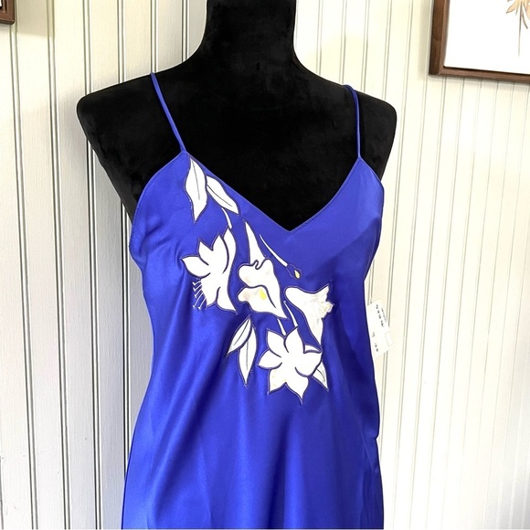 Natori for Bloomingdales Vintage Satin Blue Slipdress with Floral Appliqué - Picture 5 of 12